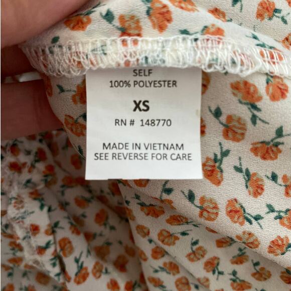 Sienna Sky Womens Floral Flowy Peasant Sleeve Blouse Shirt Top NEW Size XS - Picture 6 of 10